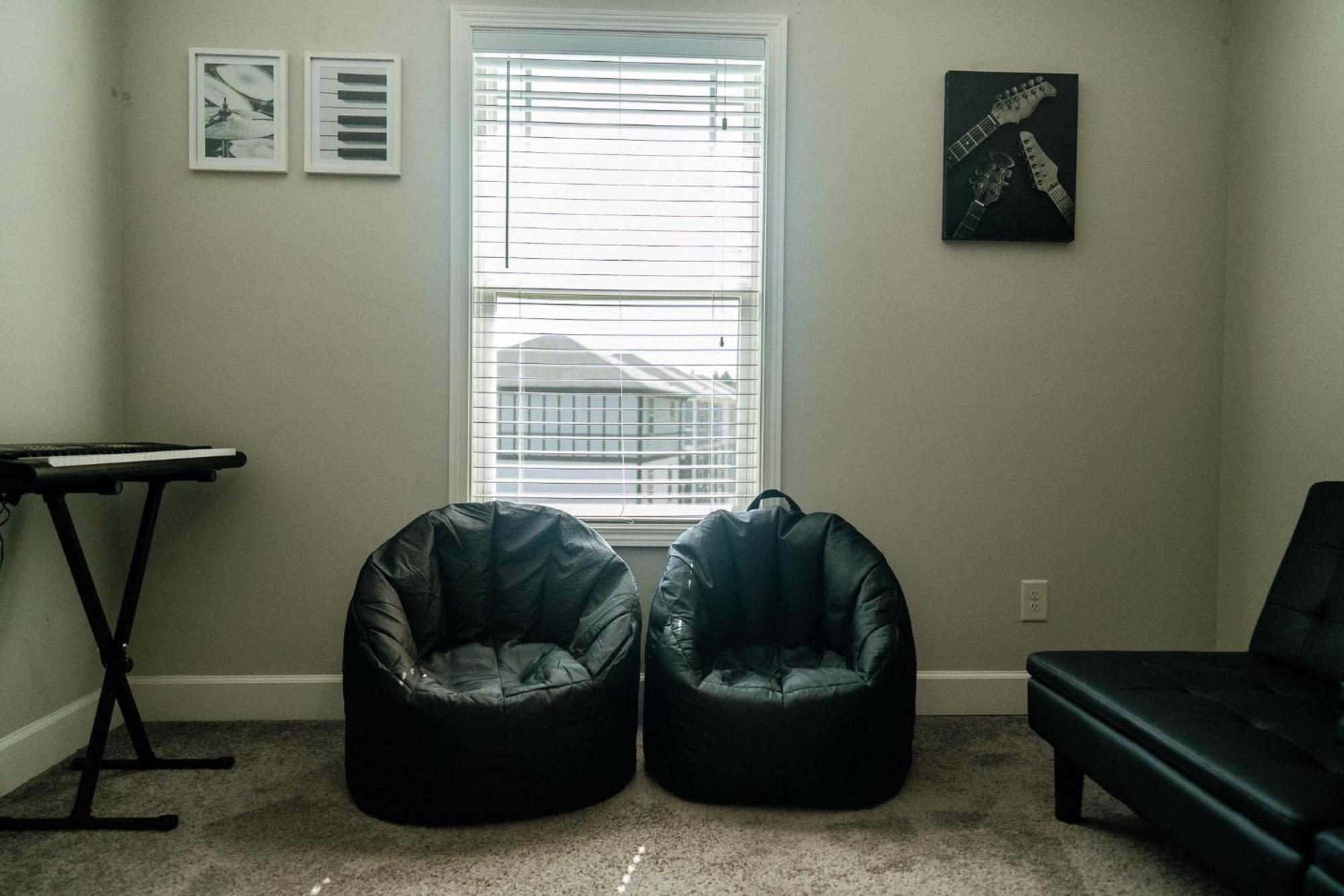 Enjoy This Mini-Mansion Near Downtown And The Airport! Atlanta Eksteriør bilde