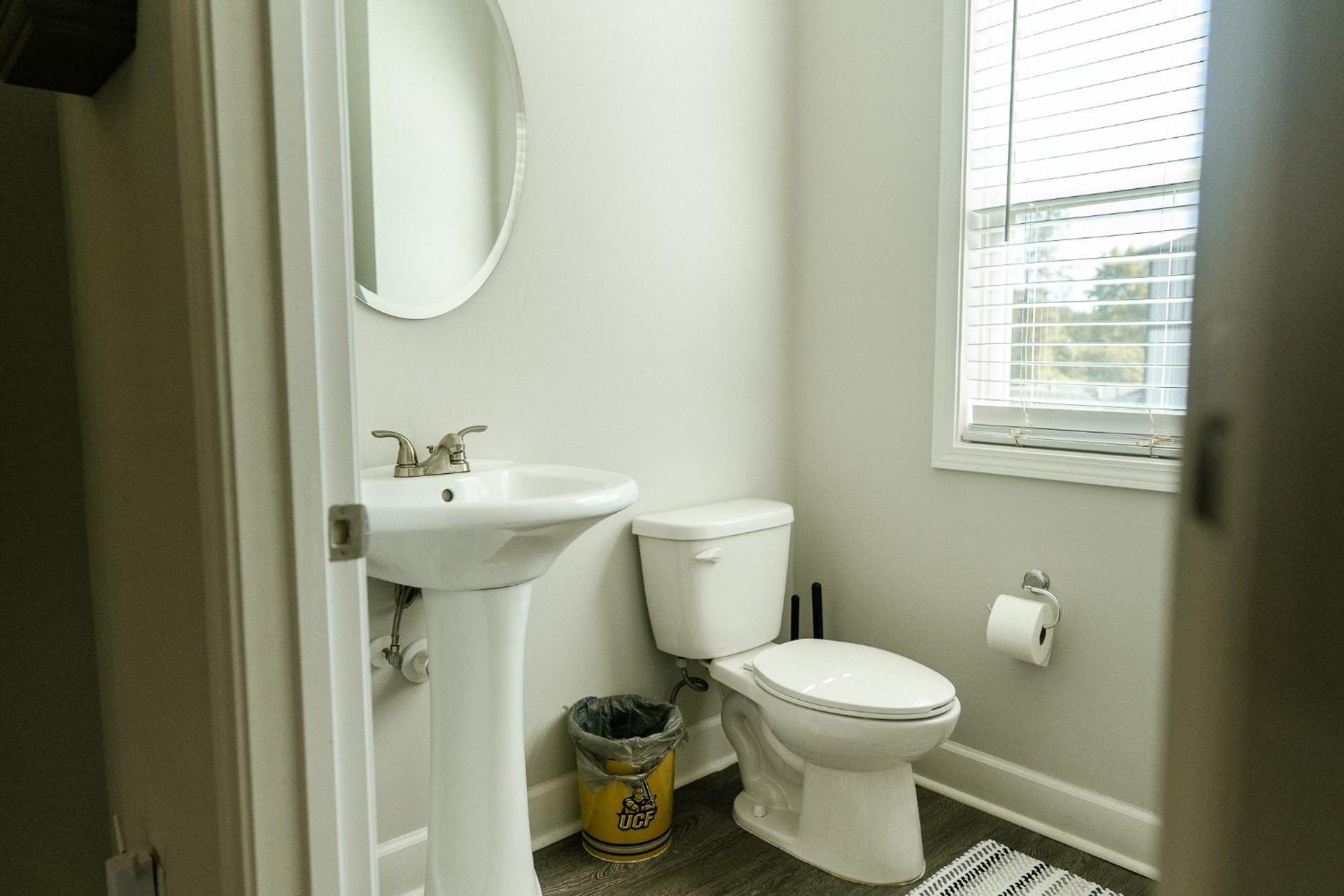 Enjoy This Mini-Mansion Near Downtown And The Airport! Atlanta Eksteriør bilde