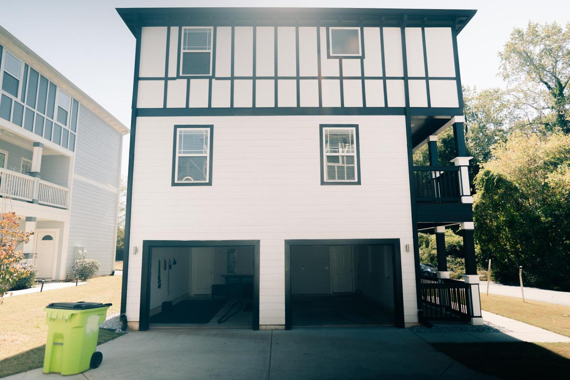 Enjoy This Mini-Mansion Near Downtown And The Airport! Atlanta Eksteriør bilde