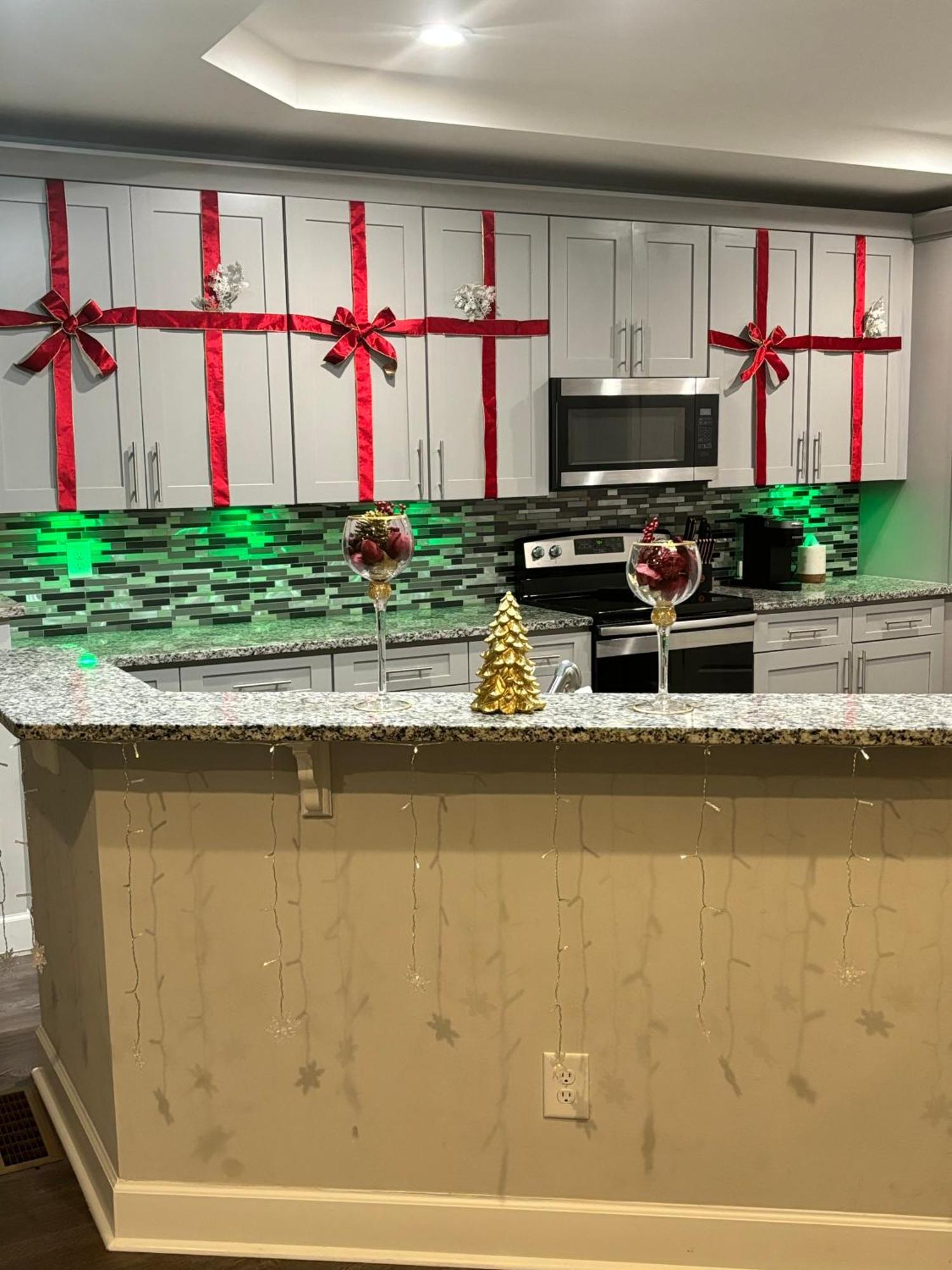 Enjoy This Mini-Mansion Near Downtown And The Airport! Atlanta Eksteriør bilde
